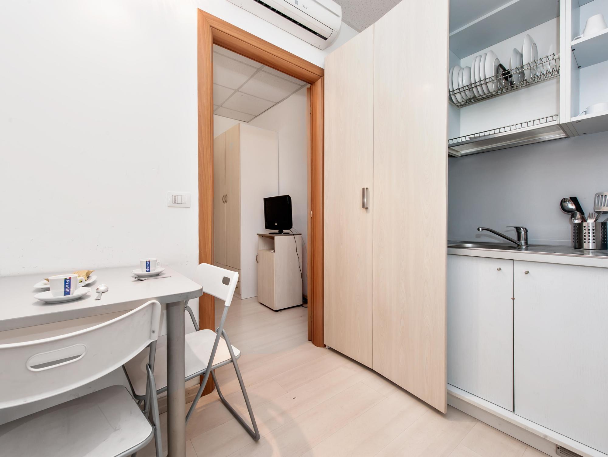 Residenza Maxima Aparthotel Rome Exterior photo