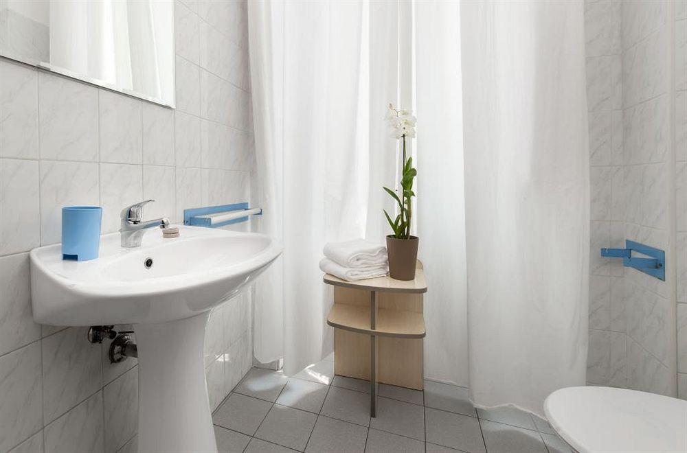 Residenza Maxima Aparthotel Rome Exterior photo