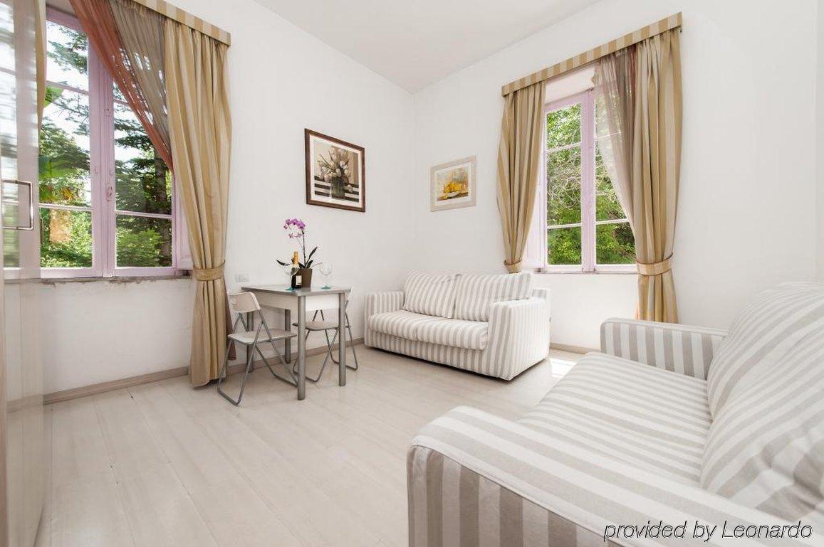 Residenza Maxima Aparthotel Rome Exterior photo
