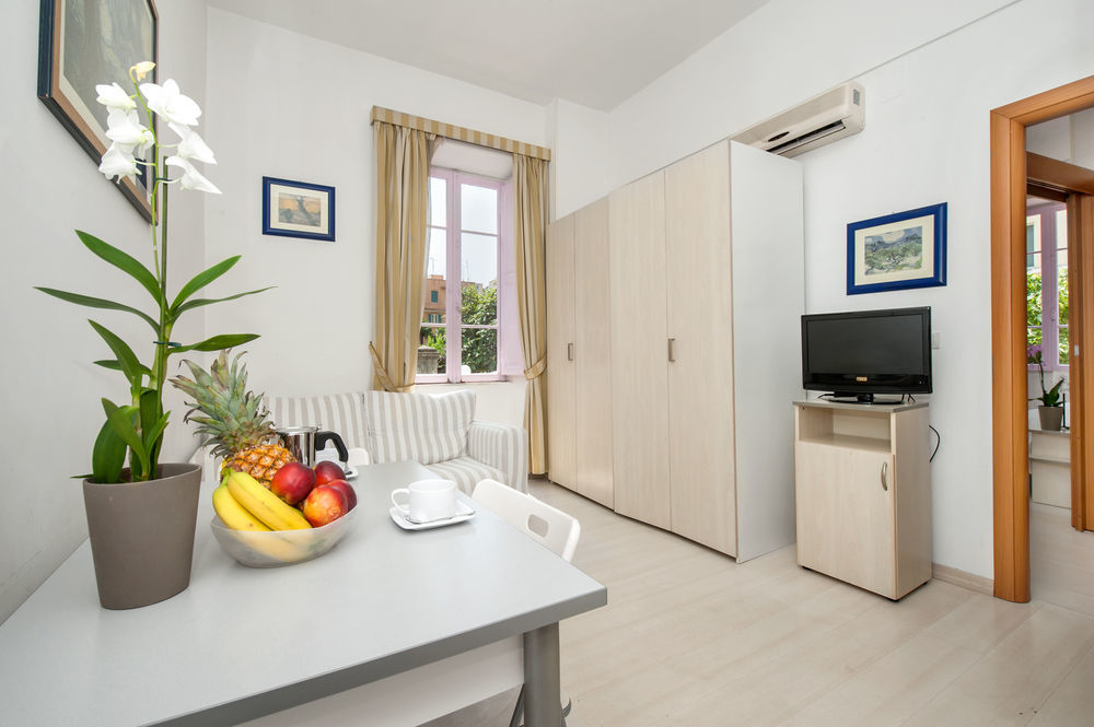Residenza Maxima Aparthotel Rome Exterior photo